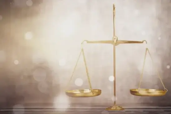 天秤座今日牌局决策分析 天秤座牌运指南