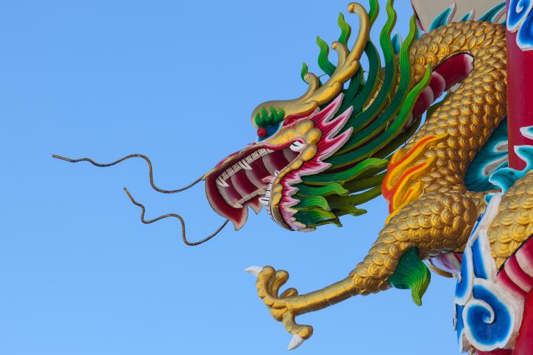2000年的属龙者首选幸运色，揭秘紫色的神奇魅力  第3张